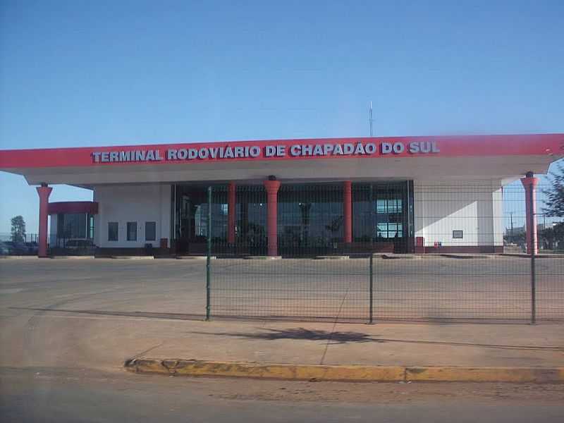 CHAPADO DO SUL-MS-FRENTE DO TERMINAL RODOVIRIO-FOTO:LEO MAPOGO - CHAPADO DO SUL - MS