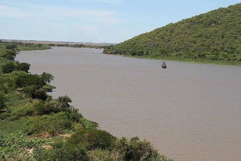 IMAGENS DA LOCALIDADE DE COIMBRA - MS - FORTE COIMBRA - S MARGENS DO RIO PARAGUAI - COIMBRA - MS