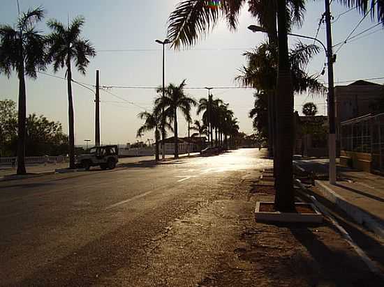 PR DO SOL NA AVENIDA CENTRAL EM CORUMB-MS-FOTO:PRES_FHE - CORUMB - MS