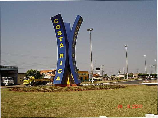 PRTICO DE ENTRADA-FOTO:JUVENAL COELHO RIBEI [PANORAMIO] - COSTA RICA - MS