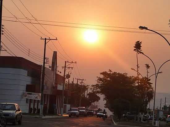 PR DO SOL NA CIDADE DE COXIM^- MS - POR UBALDO GOMES  - COXIM - MS