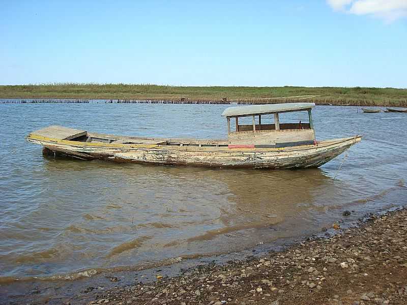 BEM BOM-BA-BARCO DE PESCA-FOTO:GILDESIO BARBOSA - BEM-BOM - BA