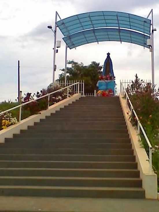 CAPELA DE N.S.APARECIDA-FOTO:ALCEU MAURO DENES [PANORAMIO] - GLRIA DE DOURADOS - MS