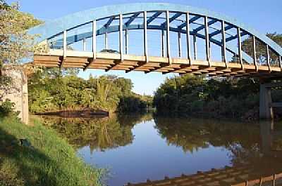 PONTE VELHA LIGANDO GUIA LOPES DA LAGUNA A JARDIM - GUIA LOPES DA LAGUNA - MS