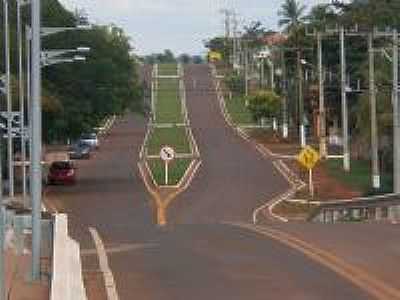 AV. PRINCIPAL DE PALMEIRAS, POR LVARO VILA - PALMEIRAS - MS