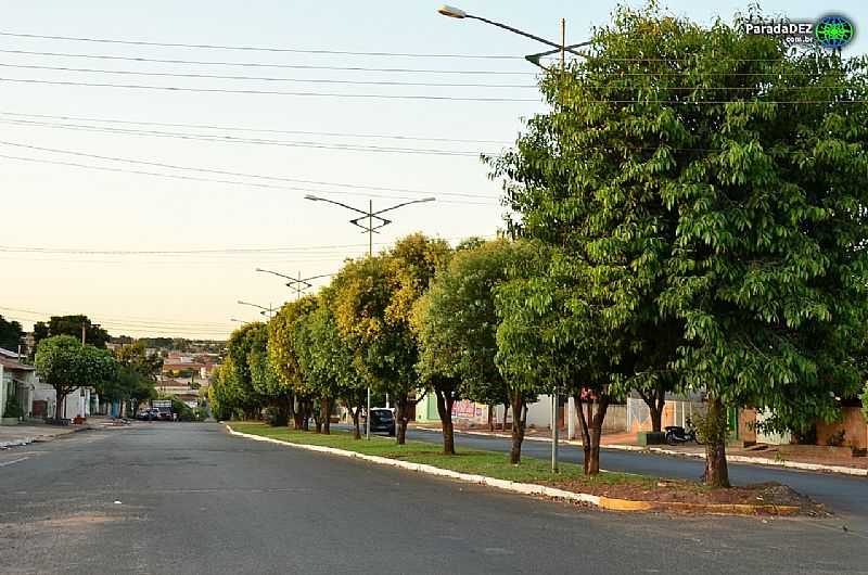 AV. EVARISTO PEREIRA FERREIRA  - FOTO PARADA DEZ - PARANABA - MS