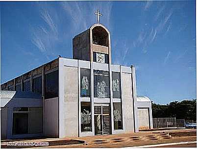 IGREJA MATRIZ DE N.S.
APARECIDA FOTO VICENTE A. QUEIROZ - SONORA - MS