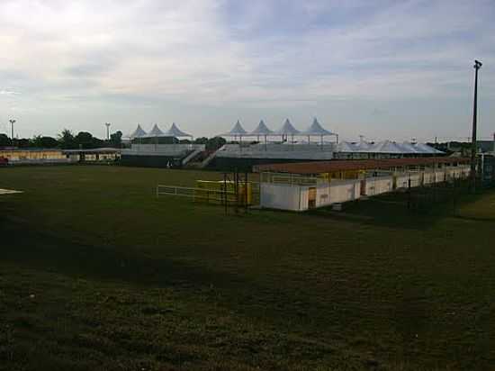 PARQUE DA FESTA DA CANA EM SONORA-MS-FOTO:IVALDO SILVA - SONORA - MS