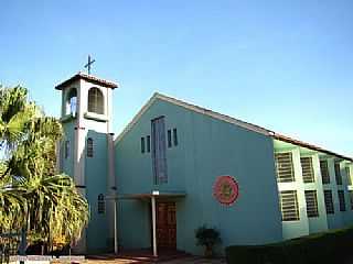 IGREJA MATRIZ DE S. ANTONIO DE PDUA
FOTO VICENTE A. QUEIROZ - TERENOS - MS