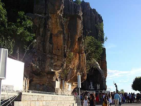 ENTRADA DA GRUTA DE BOM JESUS DA LAPA-BA-FOTO:DIMAS JUSTO - BOM JESUS DA LAPA - BA