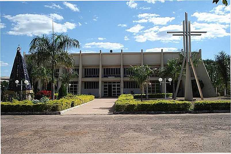 GUA BOA-MT-PARQUIA N.SRA.APARECIDA-FOTO:MARCOS LIELL - GUA BOA - MT