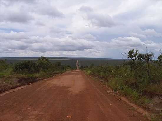 ESTRADA PARA CIDADE DAS PEDRAS-GUA FRIA-FOTO:BRCOUPLE  - GUA FRIA - MT