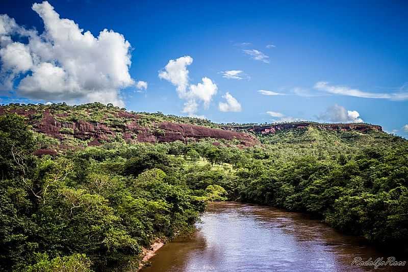 ALCANTILADO-MT-RIO GARAS-FOTO:RODOLFO ROCA - ALCANTILADO - MT