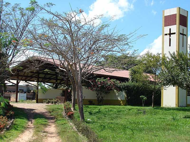 IGREJA - PARQUIA SANTA CECLIA - APIACS MT POR DALCIO C ARAUJO E MARILDA BEREGULA - APIACS - MT