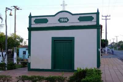 IGREJA SANTA CRUZ NA ENTRADA DA CIDADE, POR RICARDO - BARRA DO BUGRES - MT