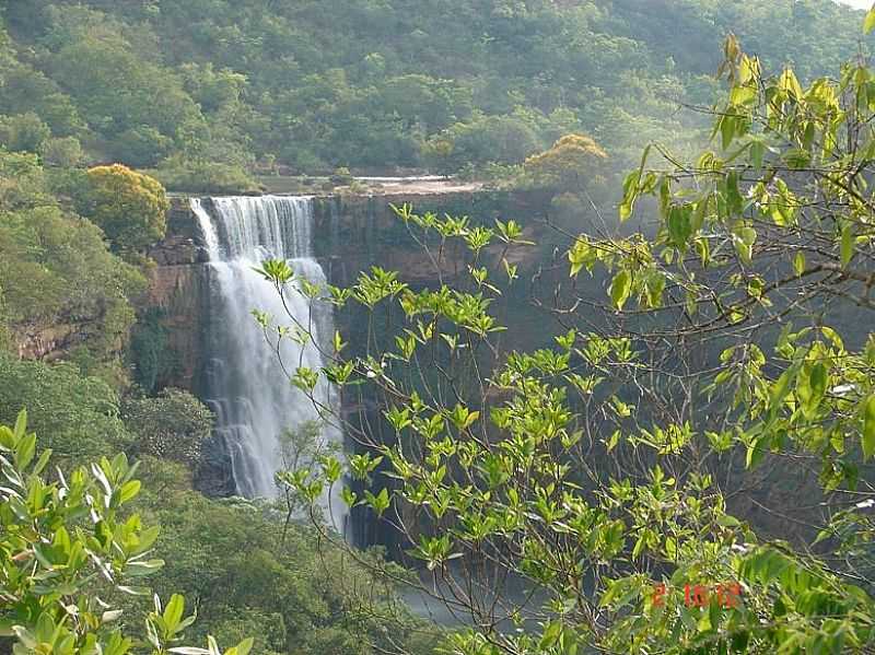 BATOVI-MT-CACHOEIRA DA FUMAA-FOTO:ROGRIO SALLES  - BATOVI - MT