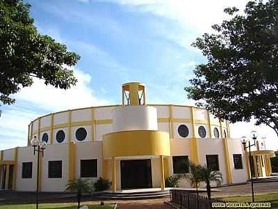 IGREJA MATRIZ DE SO 
CRISTOVO FOTO VICENTE A. QUEIROZ - CAMPO NOVO DO PARECIS - MT