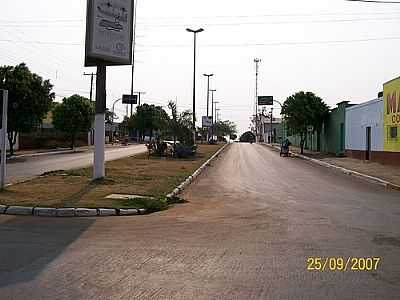 AVENIDA PRINCIPAL FOTO
POR SILVINHA ZANCHETTO  - CHAPADA DOS GUIMARES - MT