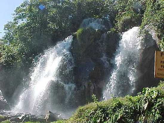 CACHOEIRA NO RIO DA CASCA NA CHAPADA DOS GUIMARES -MT-FOTO:ELIZEUALMEIDAFESA - CHAPADA DOS GUIMARES - MT