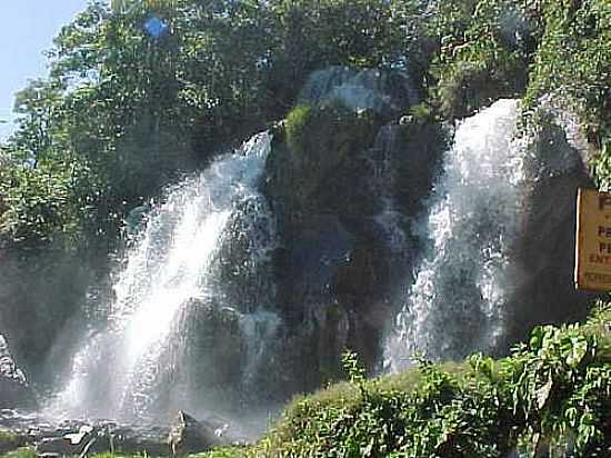 CACHOEIRA NO RIO DA CASCA NA CHAPADA DOS GUIMARES -MT-FOTO:ELIZEUALMEIDAFESA - CHAPADA DOS GUIMARES - MT