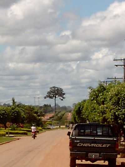 AVENIDA-FOTO:MANDUQUINHA  - CLUDIA - MT