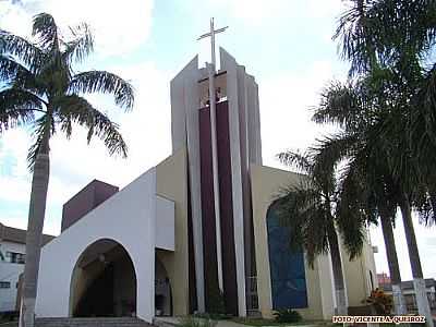 IGREJA MATRIZ DO BEATO
JOO XXIII FOTO VICENTE A. QUEIROZ - COLIDER - MT