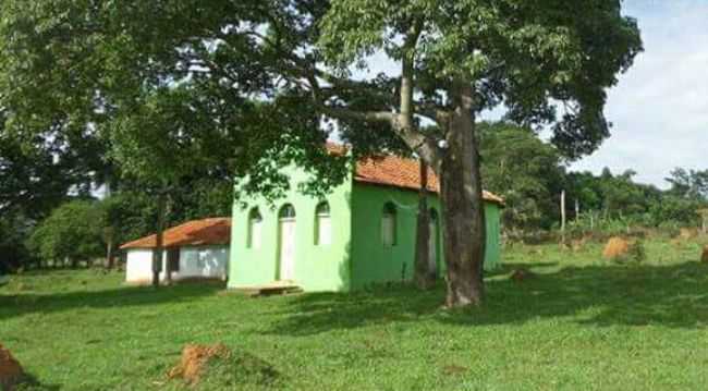 CAPELA SANTA RITA DE CASSIA  DE CRISTINPOLIS MT, POR EUNICE DE MATOS FREITAS - CRISTINPOLIS - MT