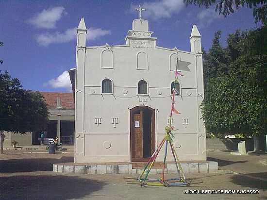 IGREJA DE LUIZA DE BRITO-BA-FOTO:LIBERDADE-BOM. - BREJO LUZA DE BRITO - BA