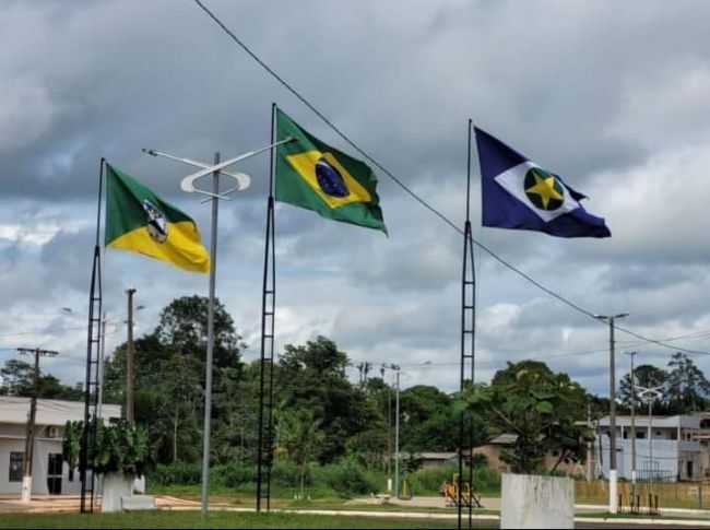 POR JAQUELINE AMANCIO - JURUENA - MT