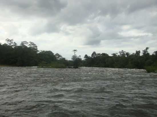 RIO RONURO, DIVISA COM PARANATINGA, POR RENATA KISSLER - NOVA UBIRAT - MT