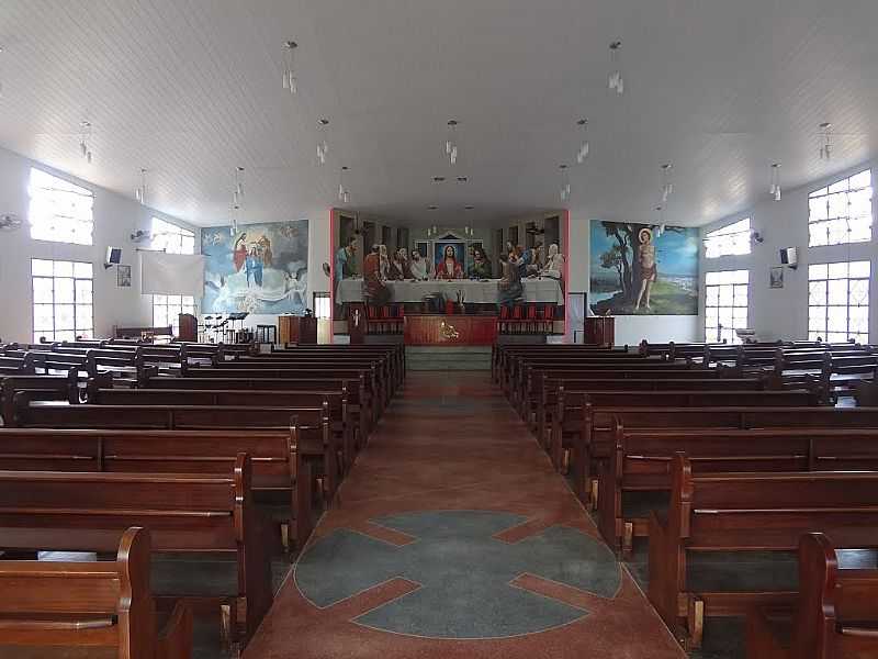 NOVA XAVANTINA-MT-INTERIOR DA CAPELA DE SO SEBASTIO-FOTO:EDINISIO GONALVES PEREIRA VIEIRA - NOVA XAVANTINA - MT