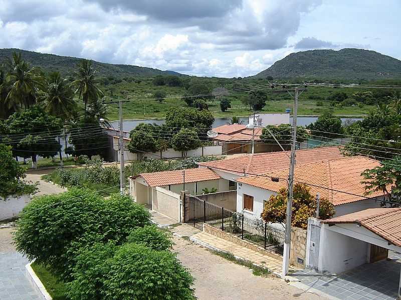 BROTAS DE MACABAS-BA-VISTA PARCIAL DA CIDADE O TANQUE E A SERRA-FOTO:GEORGE-QUEIROZ - BROTAS DE MACABAS - BA