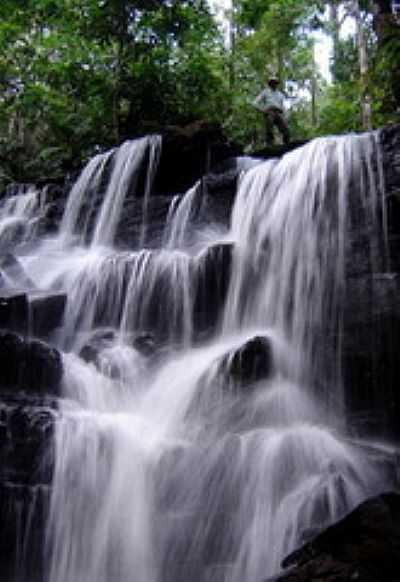 CACHOEIRA-FOTO:RENATO FERNANDES DE   - NOVO MUNDO - MT