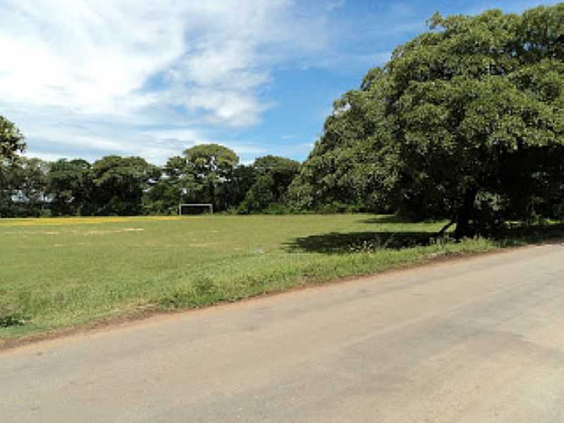 PAI ANDR-MT-CAMPO DE FUTEBOL AMADOR-FOTO:ANTONIO CORREA DIAS JUNIOR - PAI ANDRE - MT