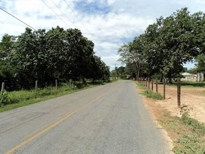 PAI ANDR-MT-ENTRADA DA VILA-FOTO:ANTONIO CORREA DIAS JUNIOR - PAI ANDRE - MT