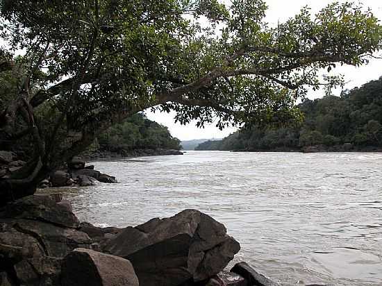 PARANATA-MT-CORREDEIRA DA CACHOEIRA SETE QUEDAS NO RIO TELES PIRES-FOTO:MEDH - PARANATA - MT