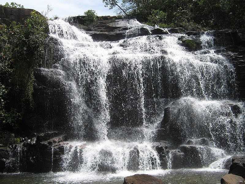 PONTE BRANCA-MT-CACHOEIRA NO CRREGO DO ARAME-FOTO:RAFAELNOGUEIRA81 - PONTE BRANCA - MT