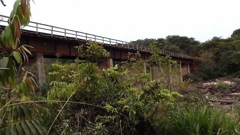 PONTE BRANCA-MT-PONTE SOBRE O RIO ARAGUAIA-FOTO:RAFAEL JOS RORATO  - PONTE BRANCA - MT