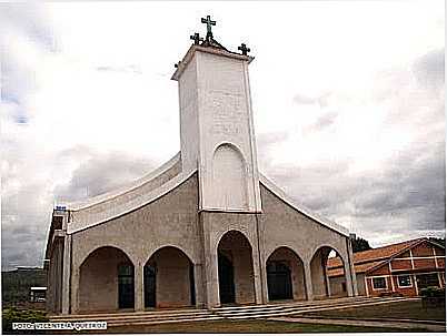 IGREJA MATRIZ DO SENHOR DO BOM JESUS FOTO VICENTE A. QUEIROZ - PONTES E LACERDA - MT