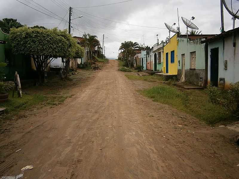 BUERAEMA-BA-RUA C, ALCEBADES DANTAS CRUZ-FOTO:LUS SENNA - BUERAREMA - BA