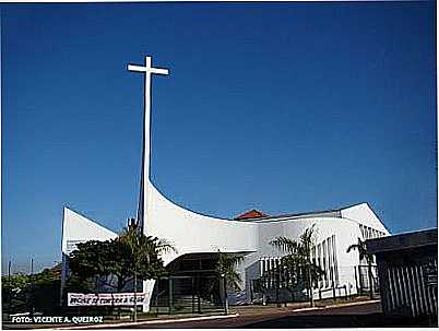 CATEDRAL DA SANTA CRUZ
FOTO VICENTE A. QUEIROZ - RONDONPOLIS - MT