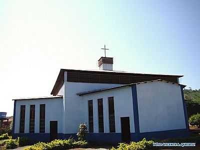 IGREJA MATRIZ N.S.DA
PENHA FOTO VICENTE A. QUEIROZ - SALTO DO CU - MT