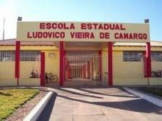 ESCOLA ESTADUAL LUDOVICO VIEIRA DE CAMARGO, POR BIOLOGA ARLENE - SO JOS DO POVO - MT