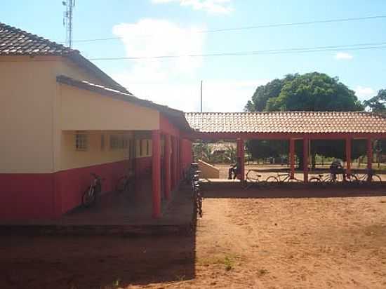 ESCOLA ESTADUAL ANTNIO CARLOS MOURA EM SERRA NOVA DOURADA-FOTO:GERSELEI - SERRA NOVA DOURADA - MT