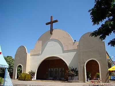 IGREJA  MATRIZ DE STO. ANTONIO DE PDUA
FOTO VICENTE A. QUEIROZ - SINOP - MT