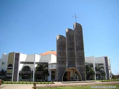 CATEDRAL DO SAGRADO CORAO DE JESUS FOTO
VICENTE A. QUEIROZ - SINOP - MT