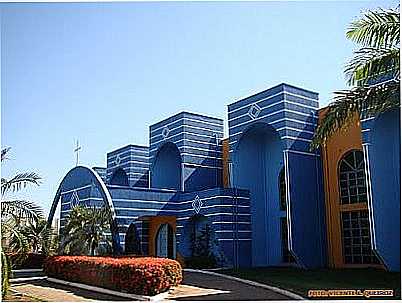 IGREJA MATRIZ DE SO
PEDRO APSTOLO FOTO
VICENTE A. QUEIROZ - SORRISO - MT