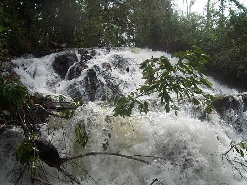 TABAPOR-MT-CACHOEIRA-FOTO:JONAS RODRIGUES DOS SANTOS - TABAPOR - MT