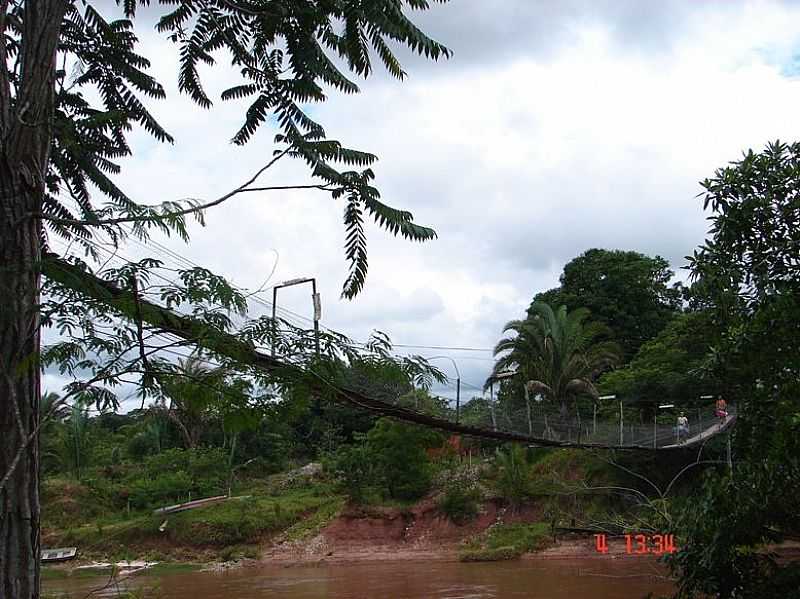 TESOURO-MT-PONTE PNSIL SOBRE O RIO GARAS-FOTO:ROGRIO SALLES - TESOURO - MT
