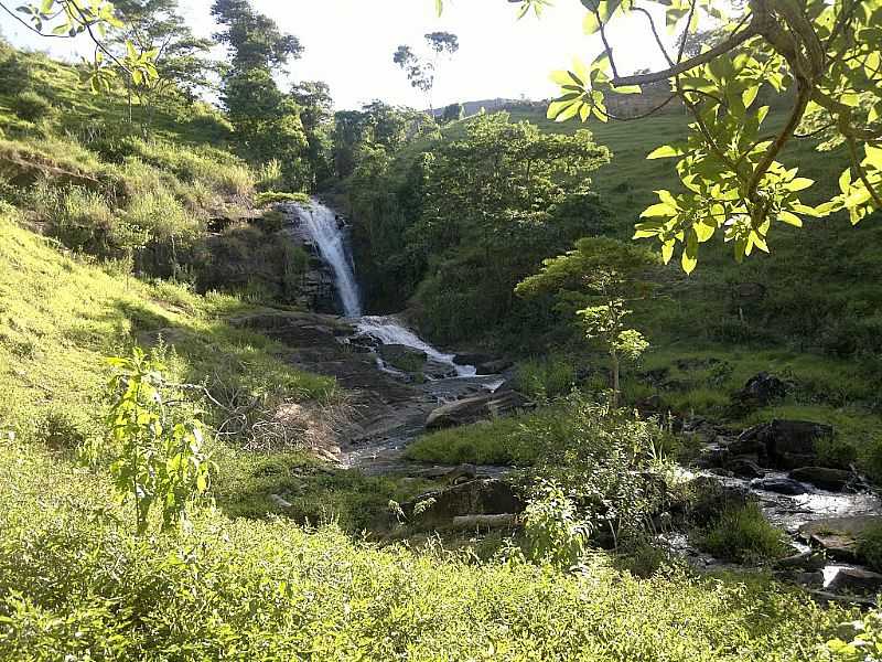 CAATIBA-BA-CACHOEIRA NA REGIO-FOTO:MARCEL BRITO - CAATIBA - BA